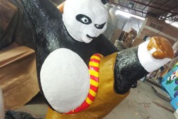 玻璃钢功夫熊猫雕塑定制